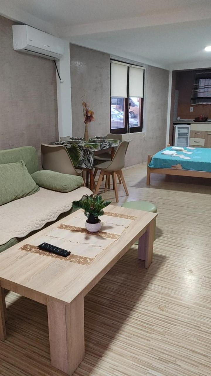 Elshani Guest House Stevovski מראה חיצוני תמונה