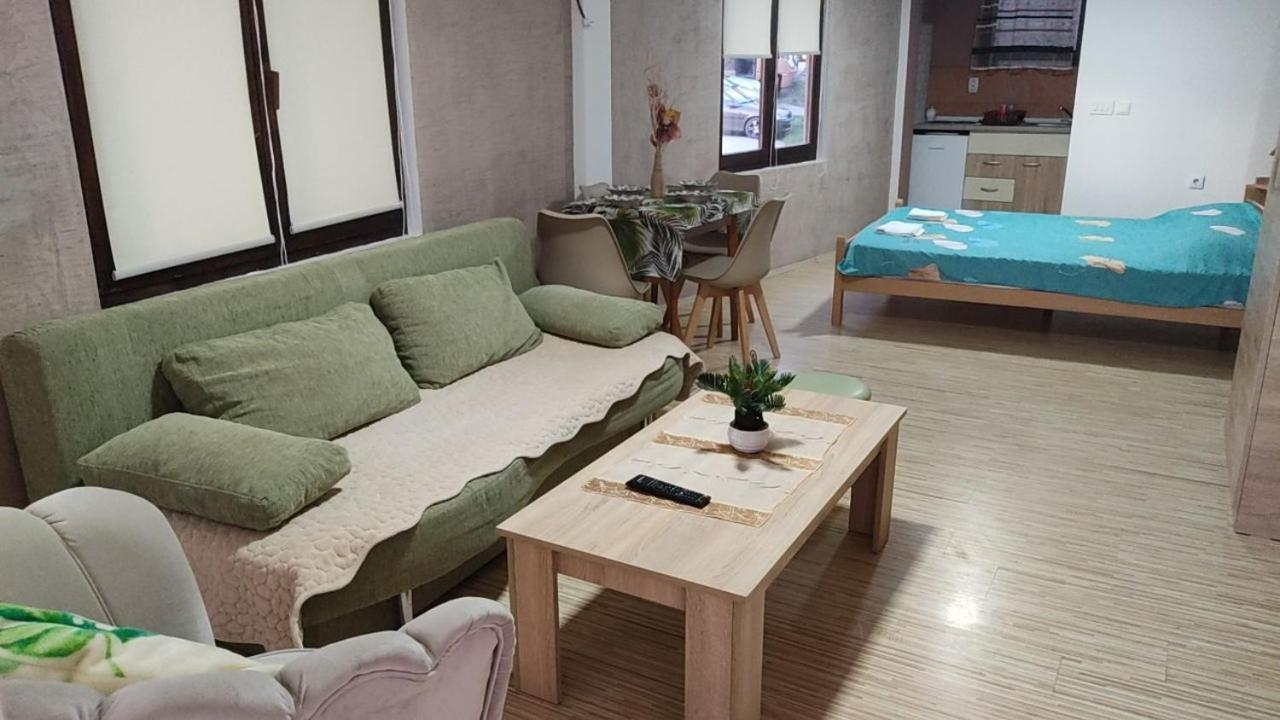 Elshani Guest House Stevovski מראה חיצוני תמונה
