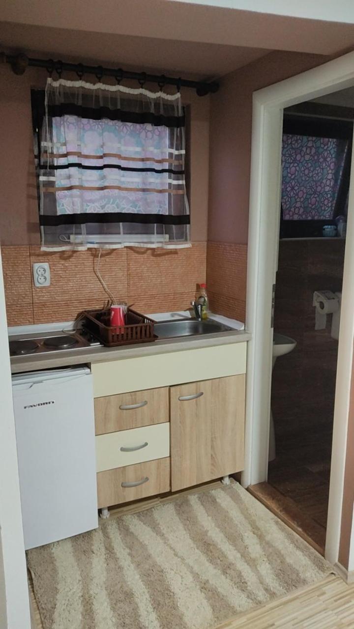 Elshani Guest House Stevovski מראה חיצוני תמונה